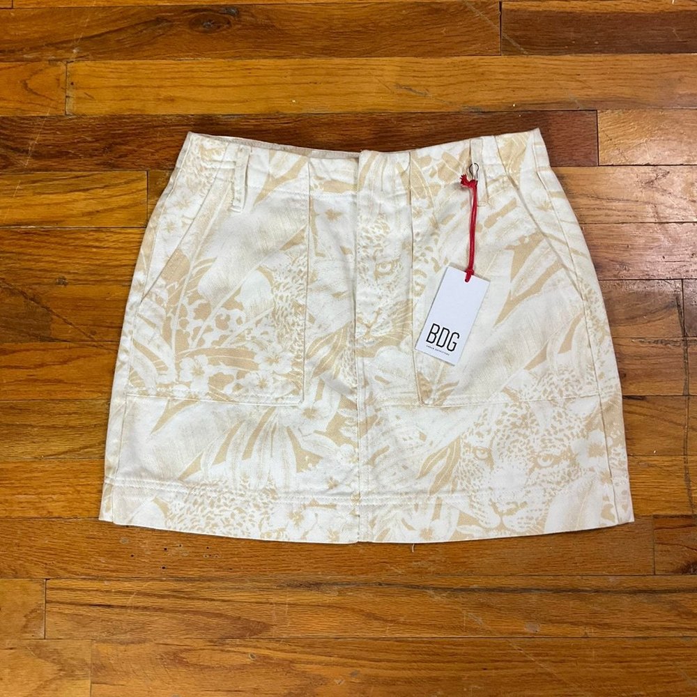 Women mini skirt size large